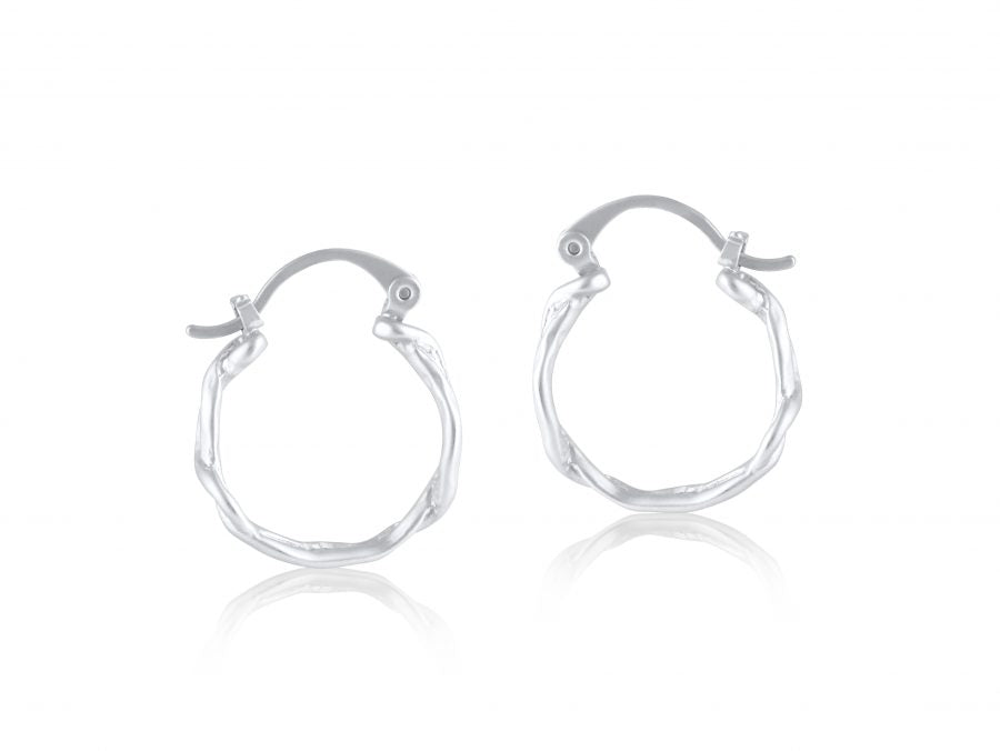 Valeria Organic Little Hoop Earrings