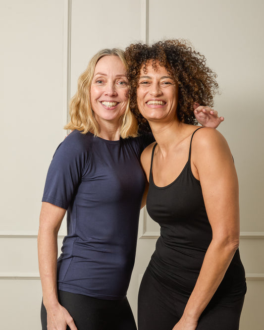 Chalk | Cia Vest | Black