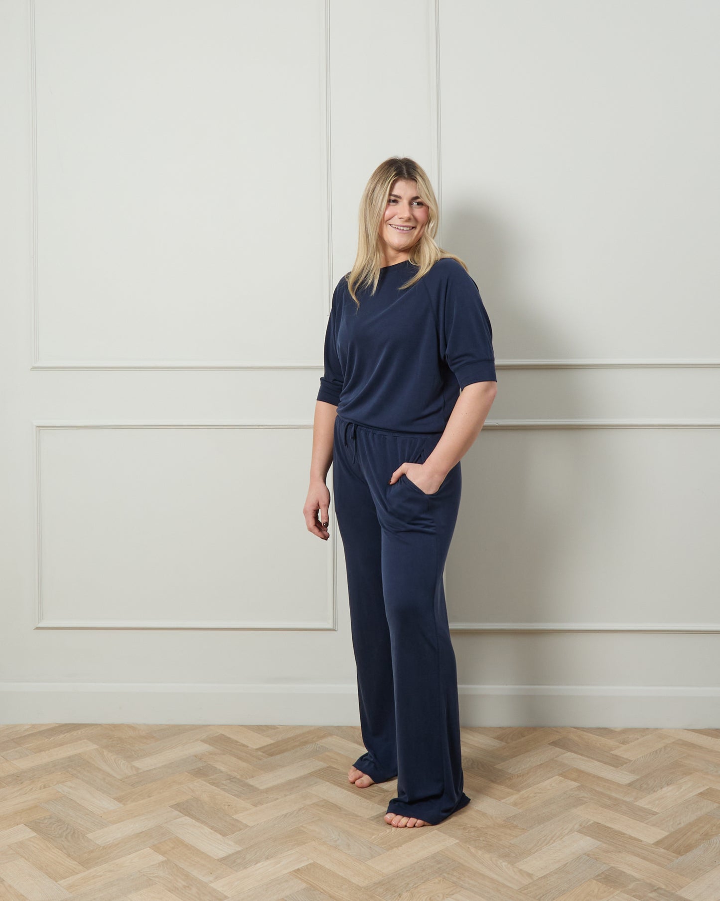 Chalk | Leona Pant | Navy
