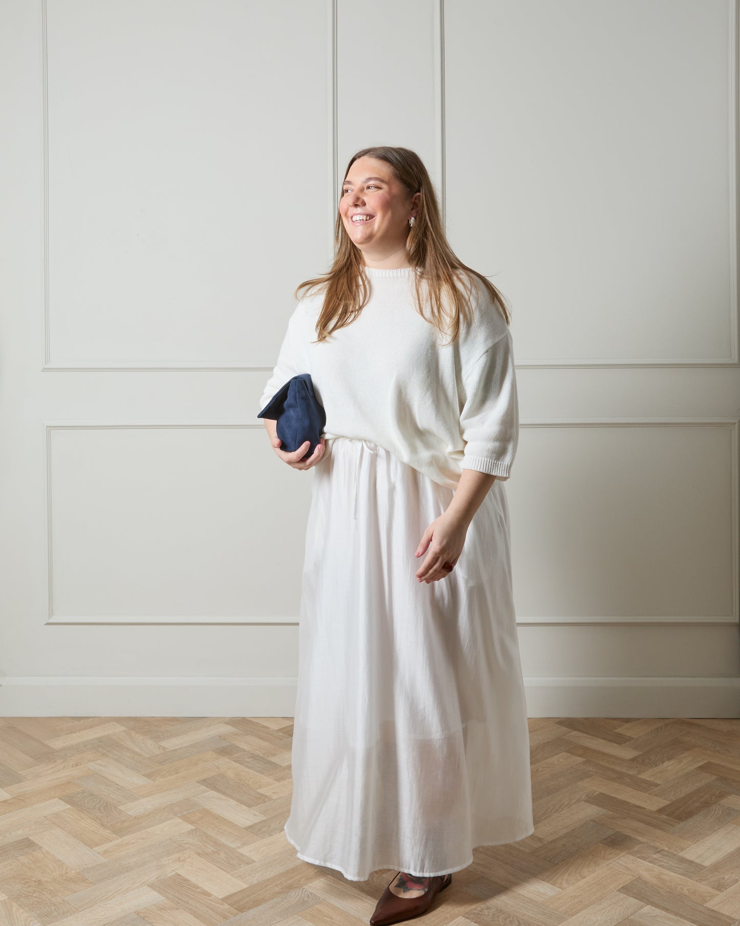 Chalk | Putney Bag | Suede | Navy