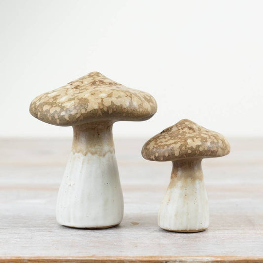 Mushroom in Natural Stoneware 6.8cm