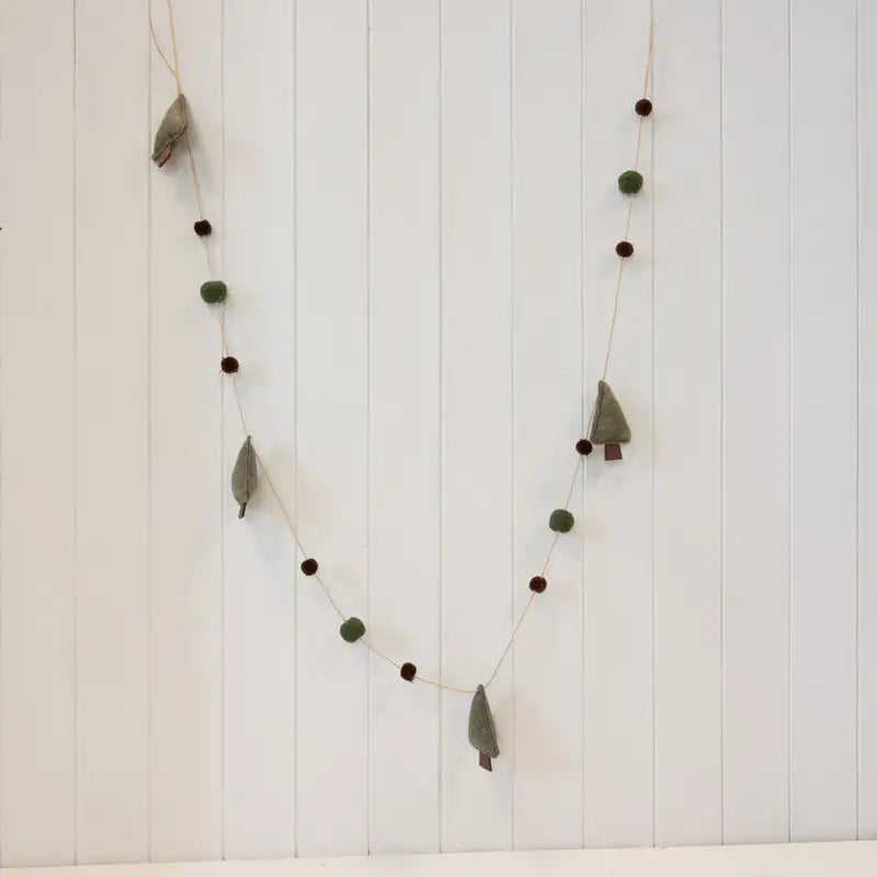 Felt Garland with Christmas Trees