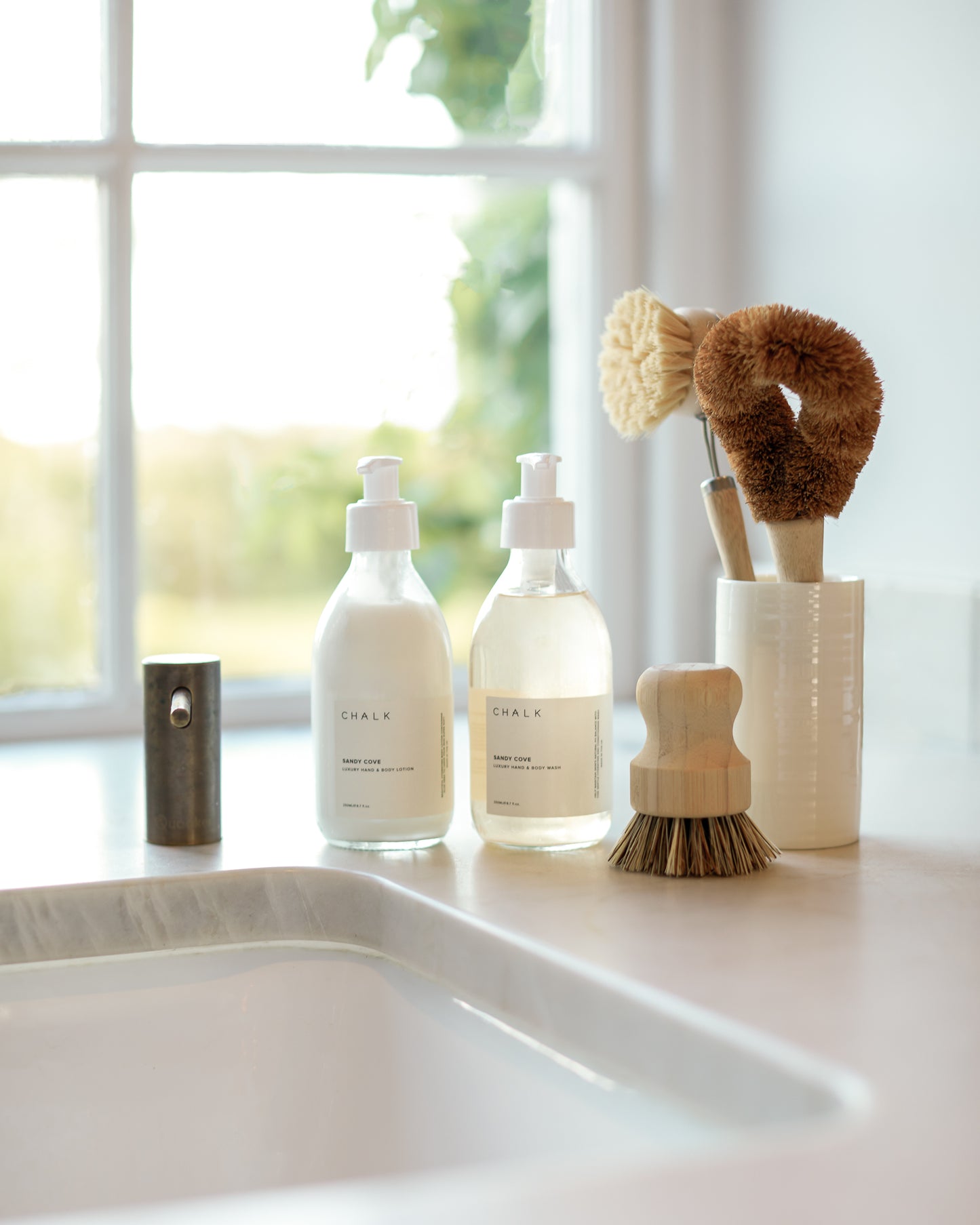Luxury Hand & Body Wash | Sandy Cove | 250ml