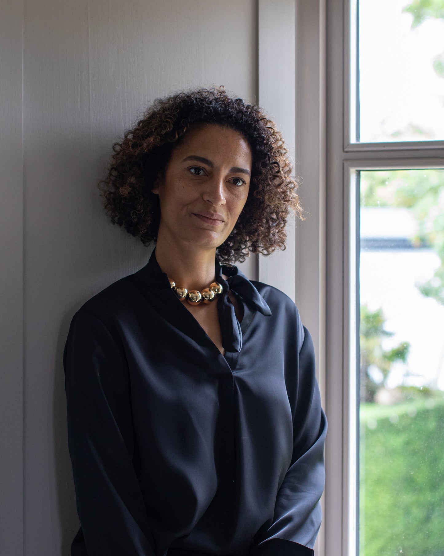 Chalk | Herne Satin Ball Necklace | Gold