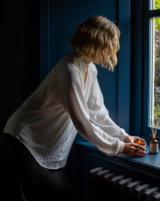 Chalk | Amber Glass Diffuser | Warm Honey | 100ml