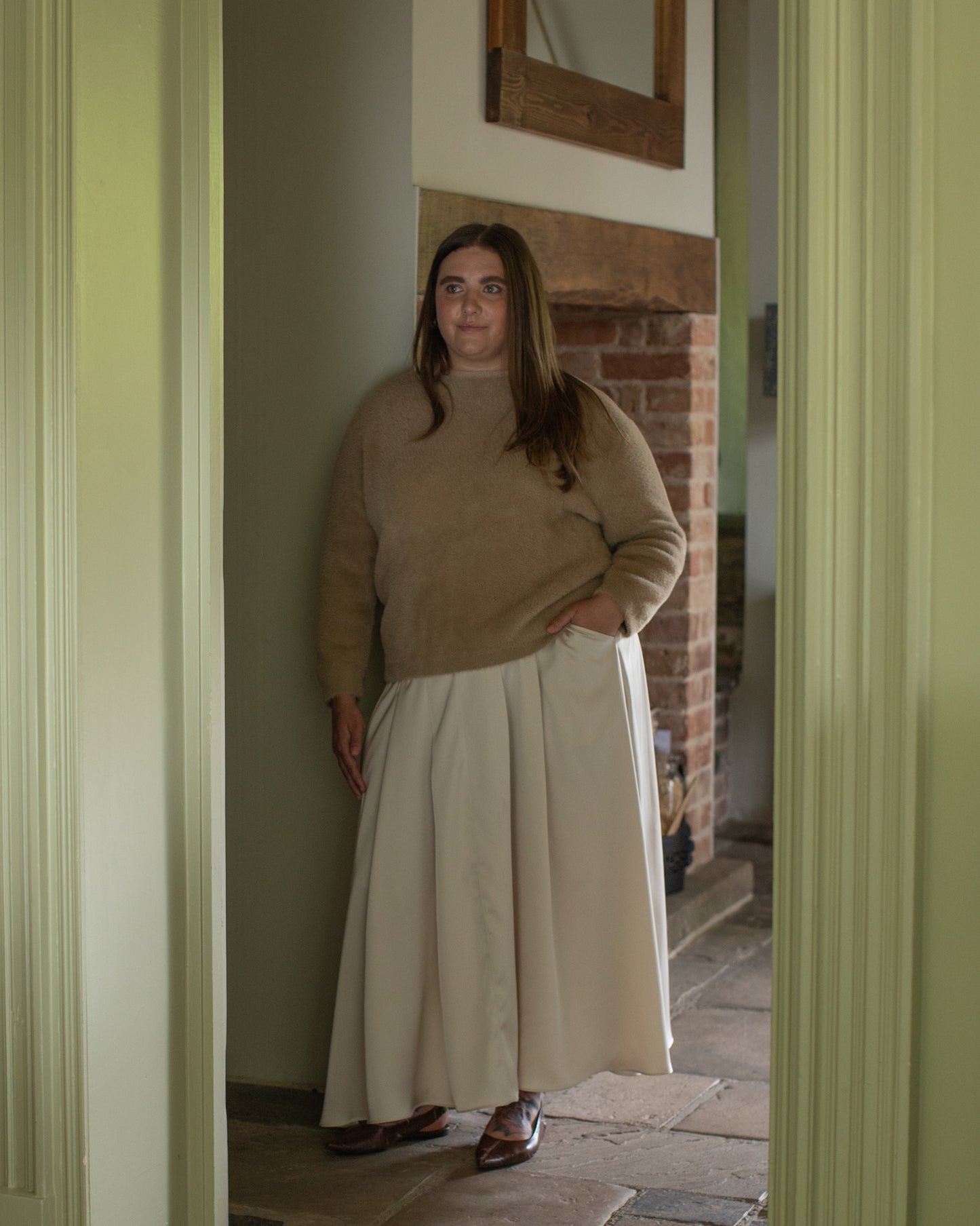 Chalk | Audrey Skirt | Satin | Champagne