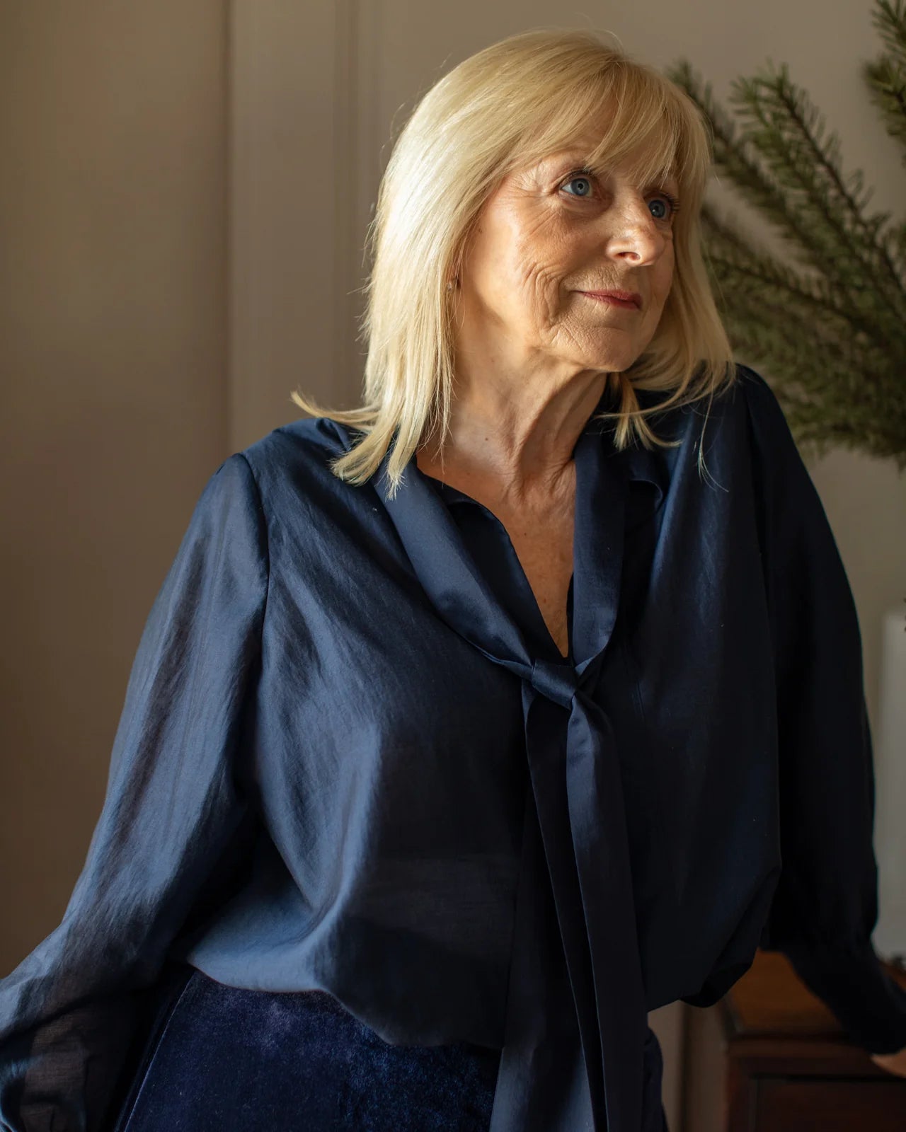 Chalk | Frances Shirt | Navy