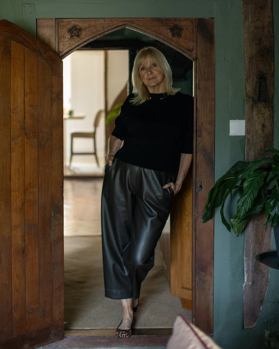 Chalk | Angela Jumper | Black