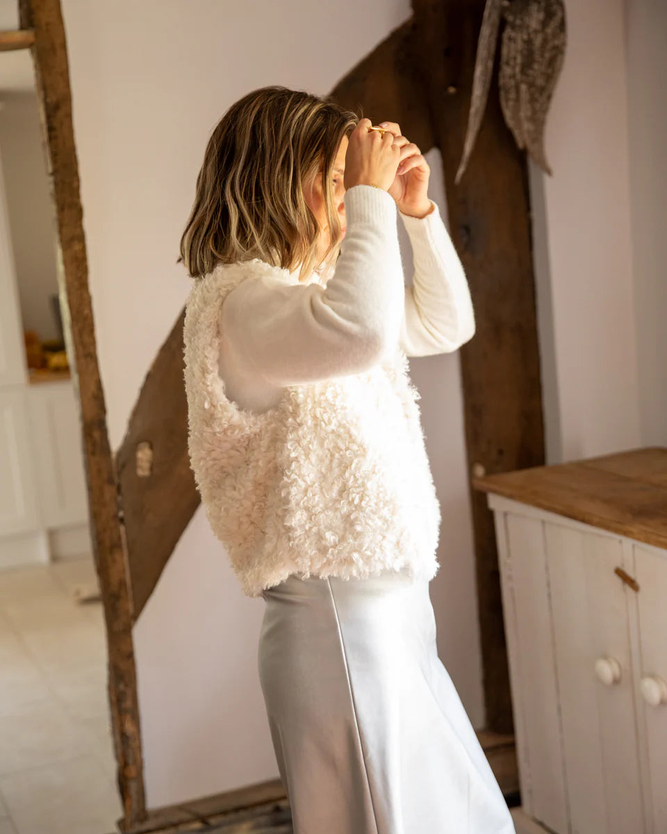 Chalk | Lauren Faux Fur Gilet | Ivory