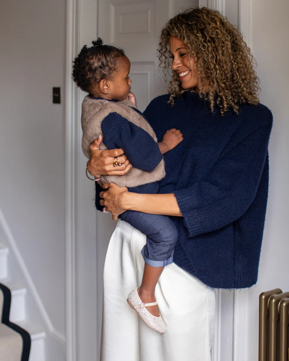 Chalk | Vicki Jumper | Fluffy | Navy