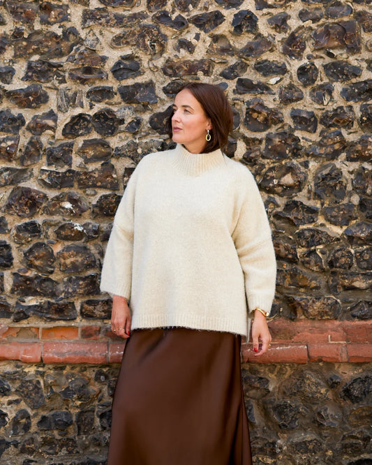 Chalk | Vicki Jumper | Fluffy | Oyster