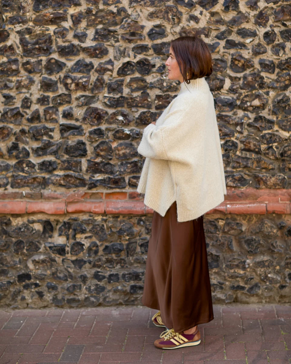 Chalk | Vicki Jumper | Fluffy | Oyster